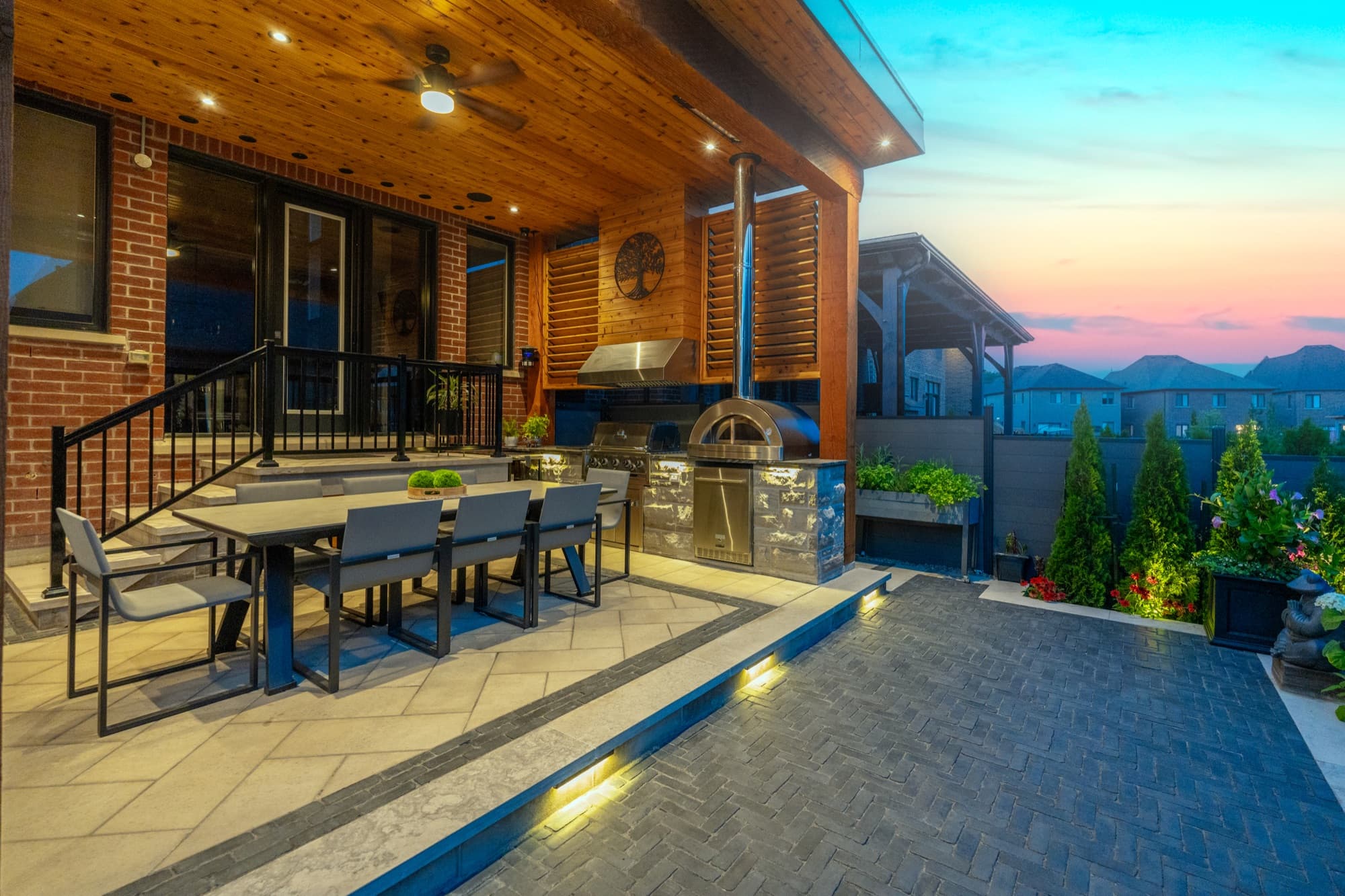 Cedar Covered Terrace — 4.1
