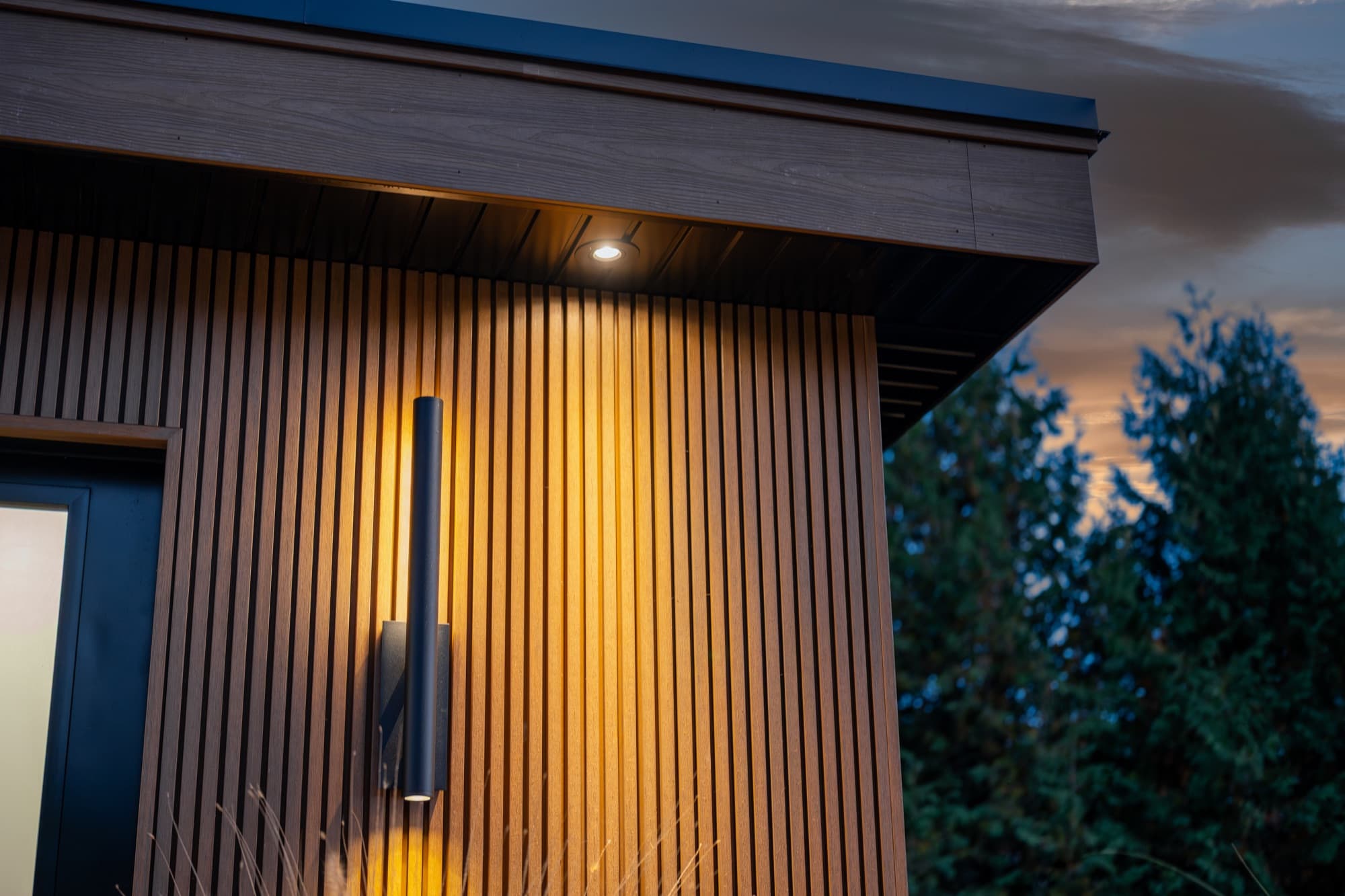 Slat-Clad Poolside Cabana — 4.2