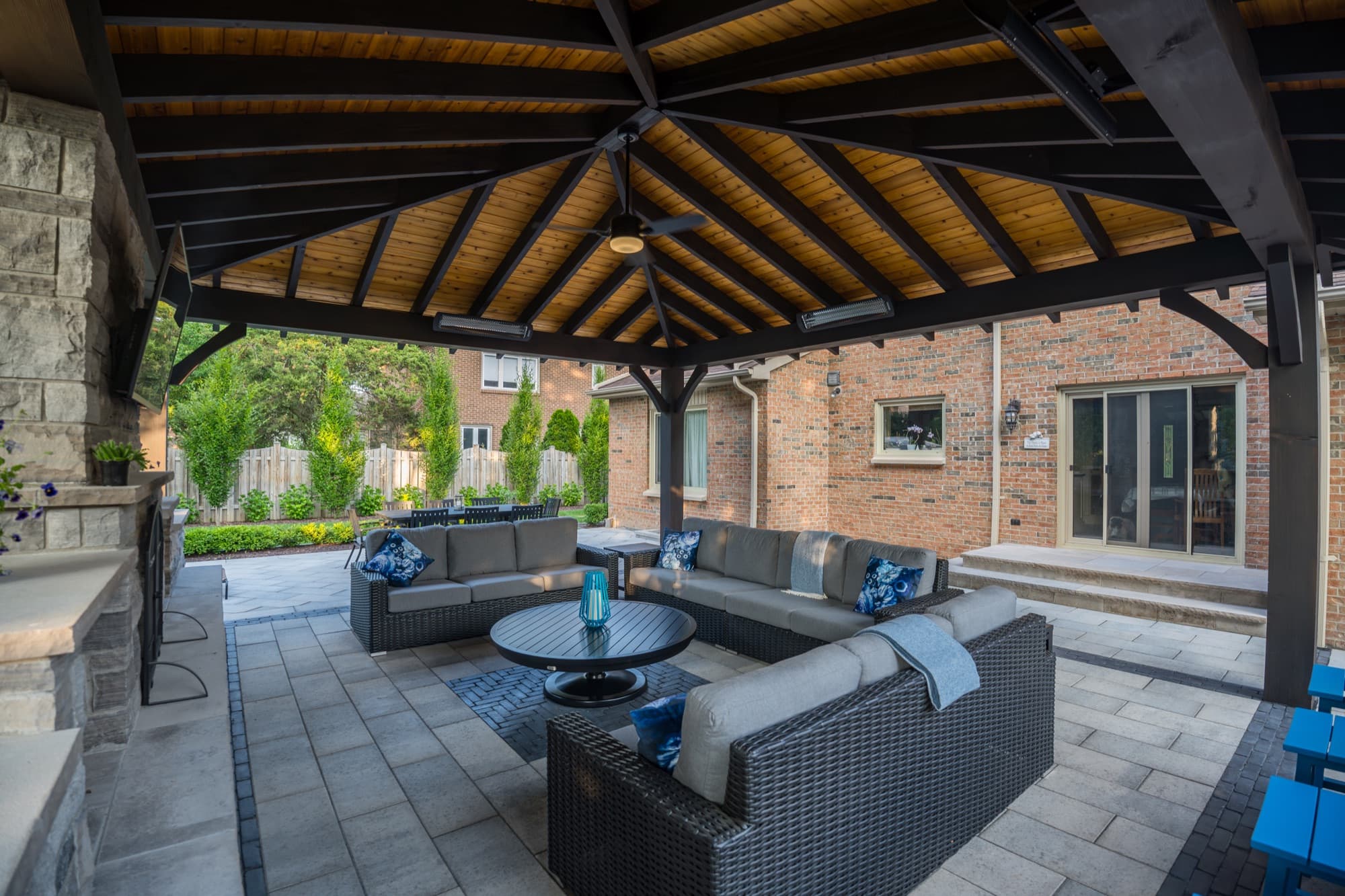 Timber Pavilion & Outdoor Kitchen — 4.1